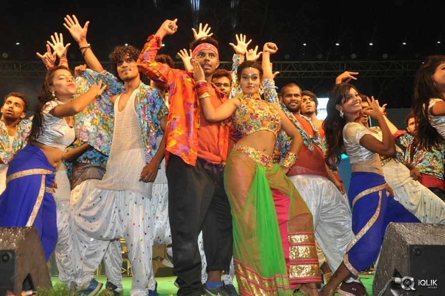 Raja-Cheyyi-Vesthe-Movie-Audio-Launch